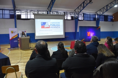 Liceo Claudio Arrau de Carahue fue anfitrión de conversatorio sobre proyecto de ley que fortalece la Educación Pública